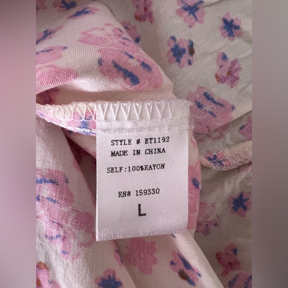 Heyson V-Neck Top - Picture 8 of 9